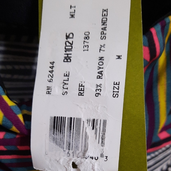 Geometric Patterned Tube Top - Picture 4 of 11